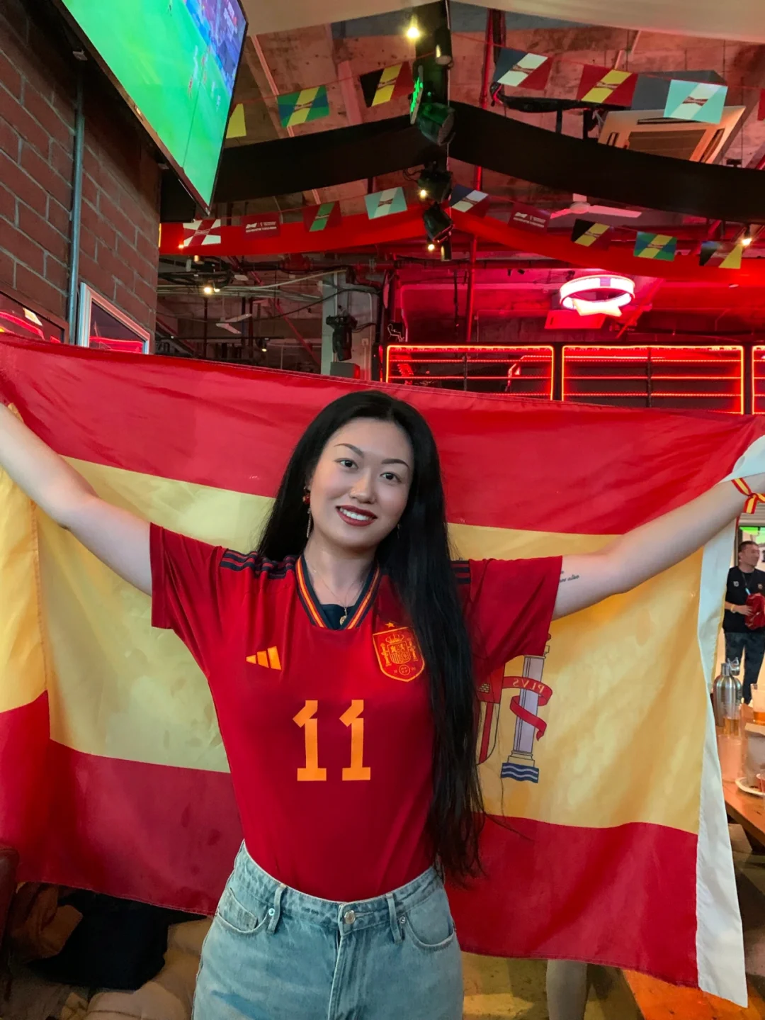 关于西班牙篮球明星球迷见面会场面热烈引围观的信息 关于西班牙篮球明星球迷见面会场面热烈引围观的信息