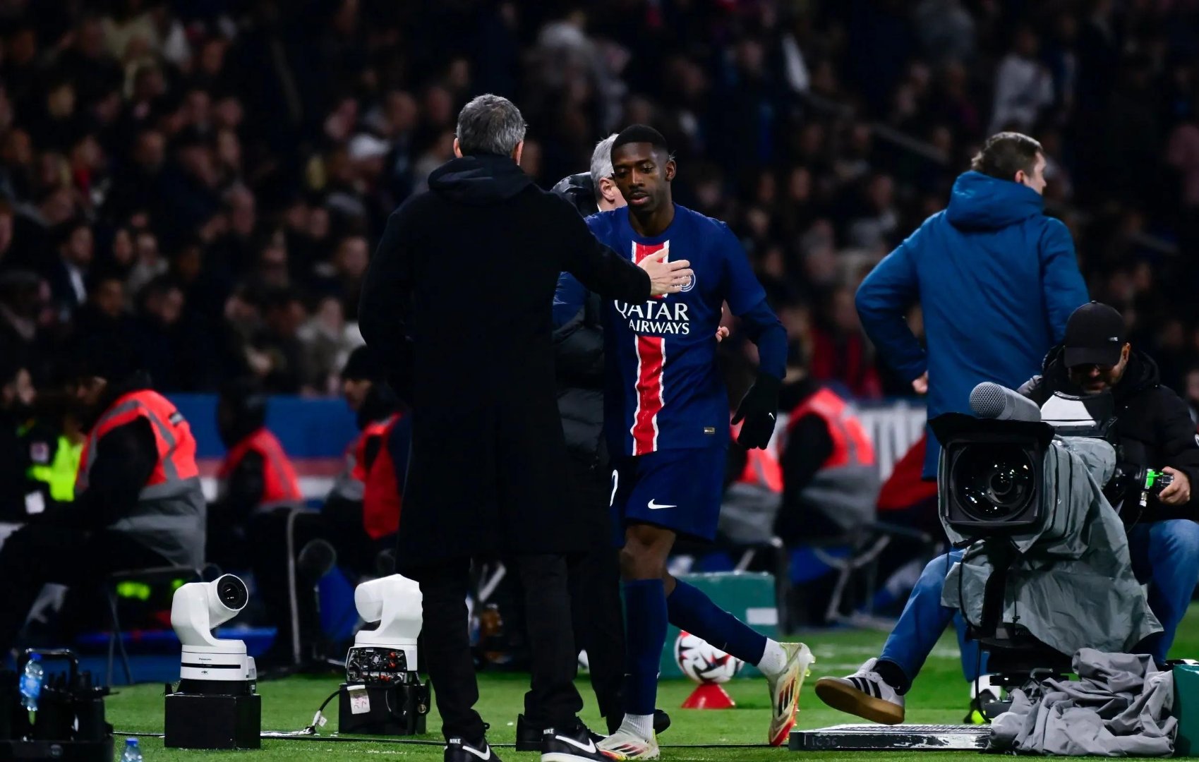 巴黎圣日耳曼球员备战备战下一轮比赛,信心十足的简单介绍 巴黎圣日耳曼球员备战备战下一轮比赛,信心十足的简单介绍