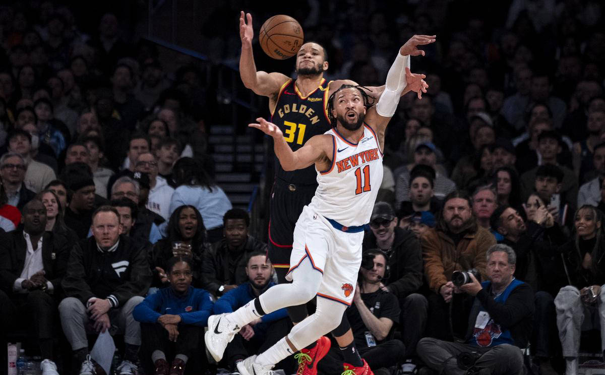 鹈鹕客场不敌马刺，遗憾失利