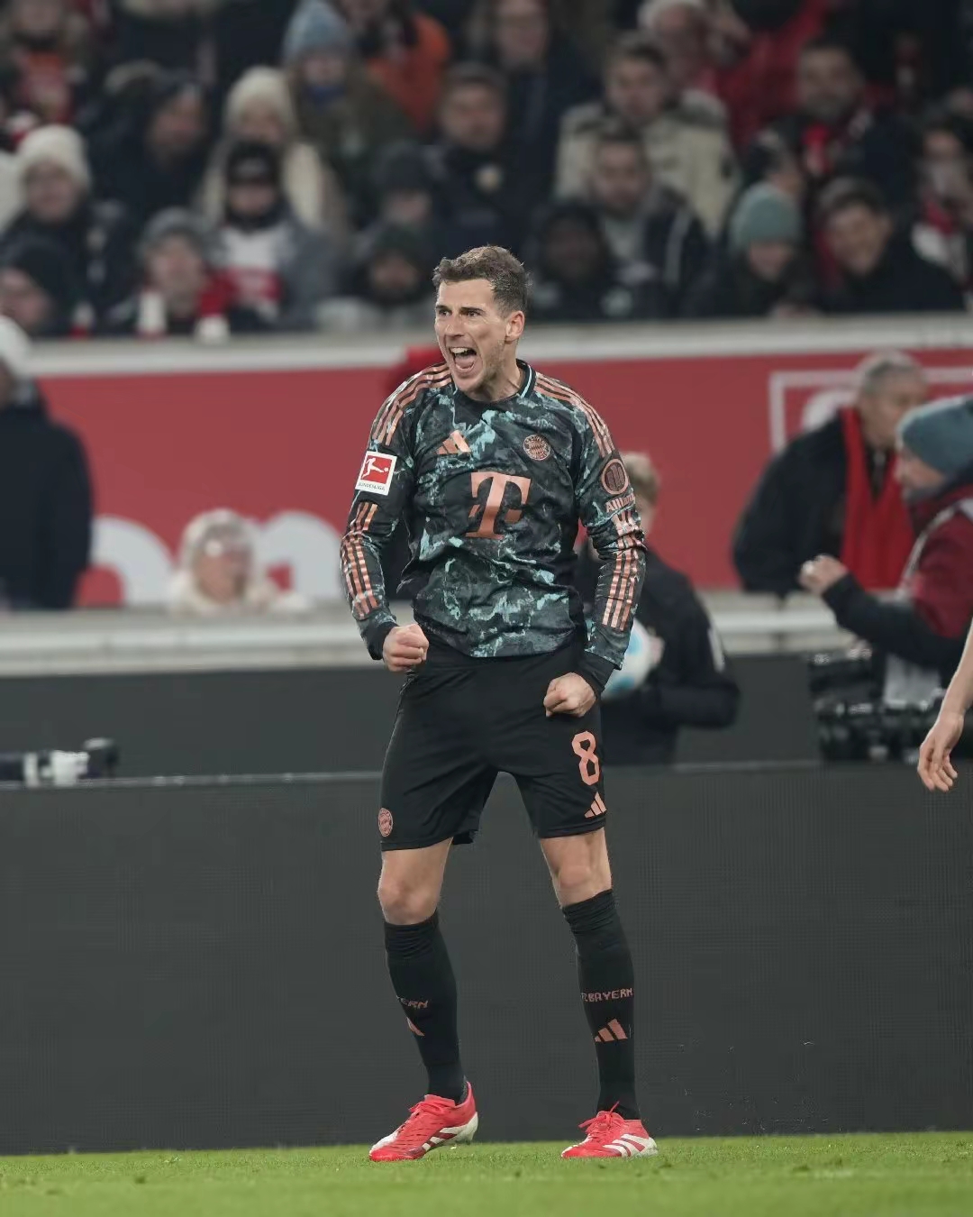 关于斯图加特球队迎来新外援加盟训练的信息 关于斯图加特球队迎来新外援加盟训练的信息