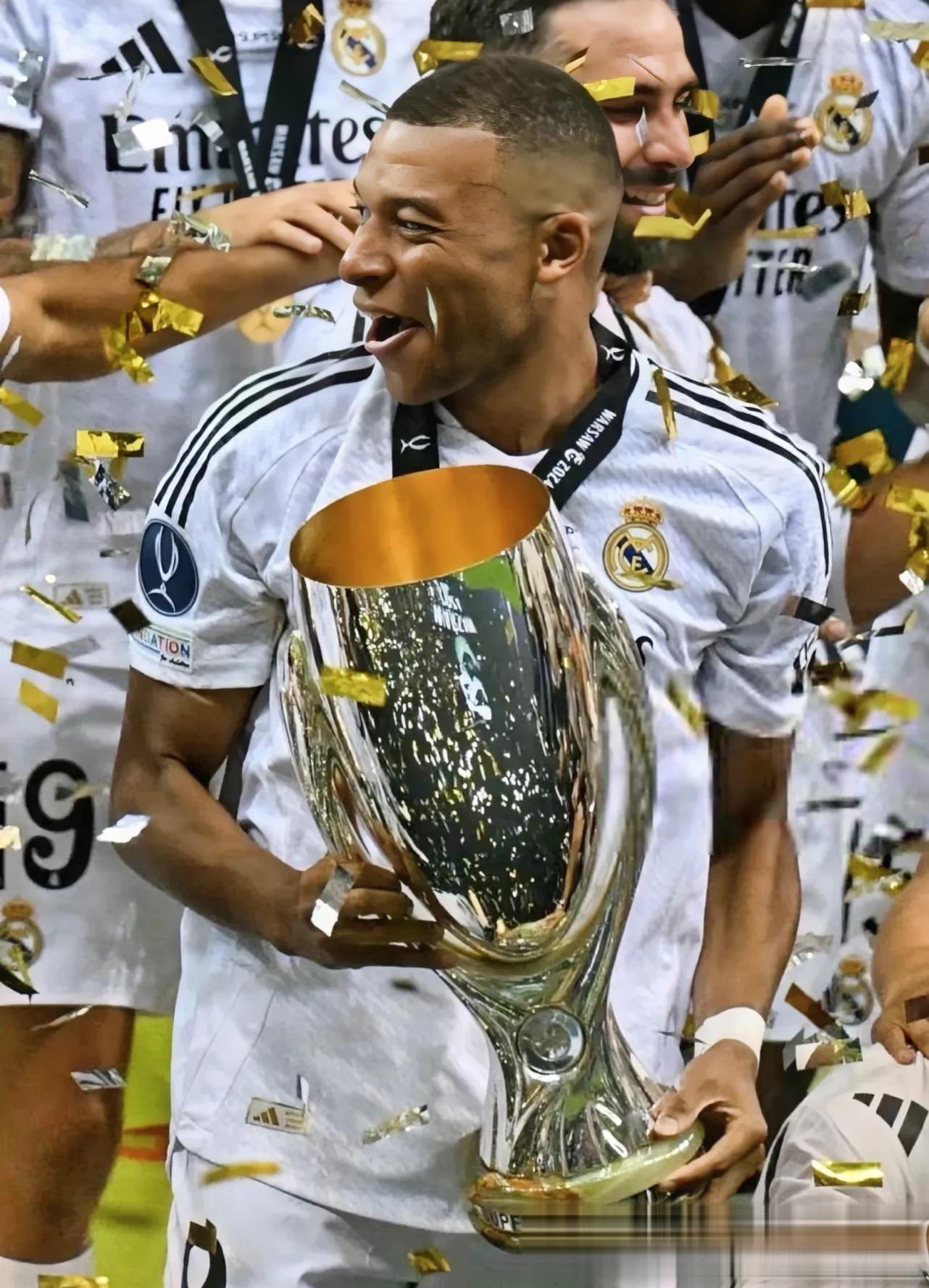 关于豪取胜利晋级强,足坛巨星领衔进军欧洲盛宴的信息 关于豪取胜利晋级强,足坛巨星领衔进军欧洲盛宴的信息