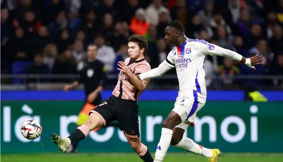 那不勒斯遭遇瓦伦西亚挑战,盼保持意甲领先的简单介绍 那不勒斯遭遇瓦伦西亚挑战,盼保持意甲领先的简单介绍