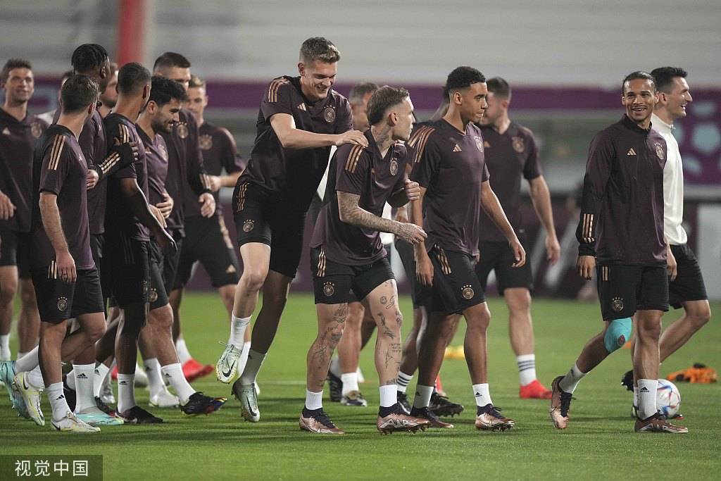 包含西班牙胜德国,小组出线形势稳健的词条 包含西班牙胜德国,小组出线形势稳健的词条