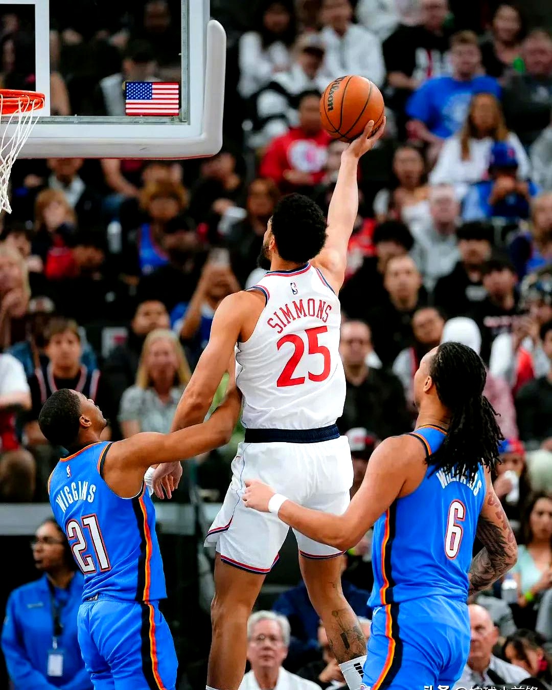 灯泡击败雷霆，西蒙斯稳健表现