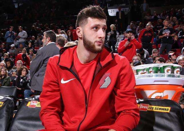 包含开拓者不敌国王,卡佩拉频献大帽的词条 包含开拓者不敌国王,卡佩拉频献大帽的词条