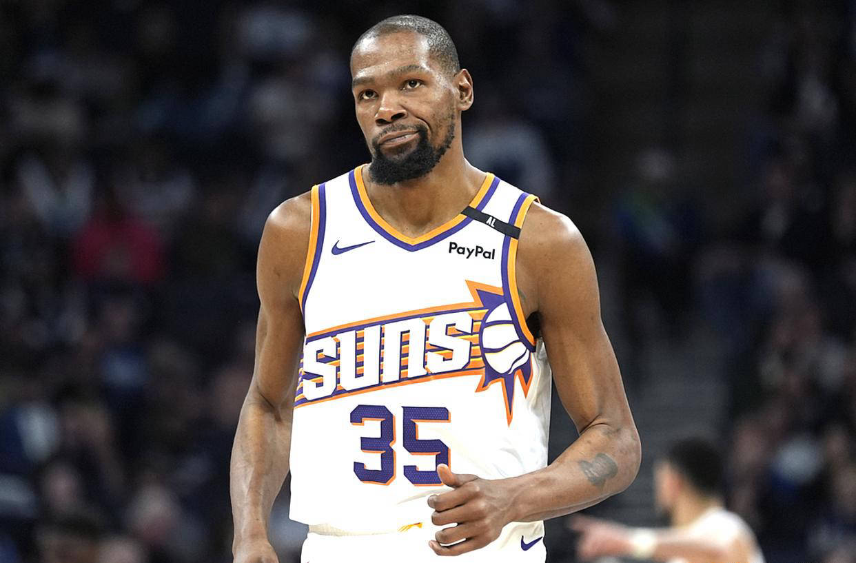 尼克斯惨败奇才，兰德尔孤军奋战球队遭遇连败