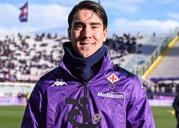 尤文图斯官方宣布签下瓦拉略！